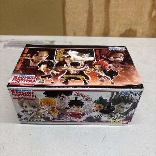 BANDAI ワンピース ワールドコレクタブルフィギュア ルフィ ナミ ゾロ 白ひげ シャンクス ロー フィギュア セット